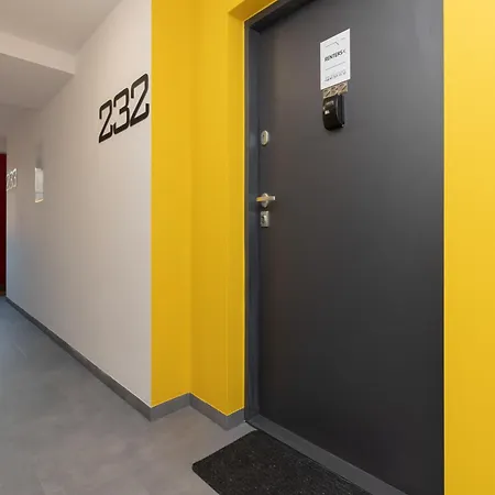 Pet-Friendly Studio Apartments Batorego Warsaw By Noclegi Renters Exteriér fotografie